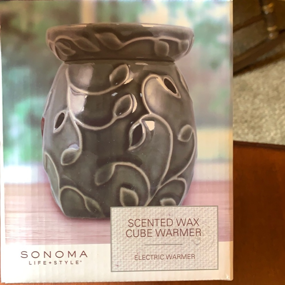 Scented wax cube warmer